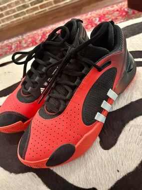 Adidas D.O.N. Issue 5 basketball shoes size 9.5 men’s (Donovan Mitchell)